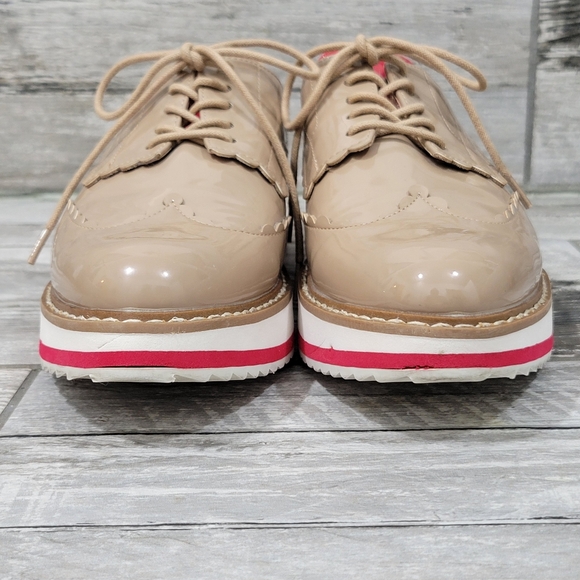ZARA WOMAN Patent Platform Pointed Toe Lace-Up Oxford with HEARTS - Picture 5 of 16